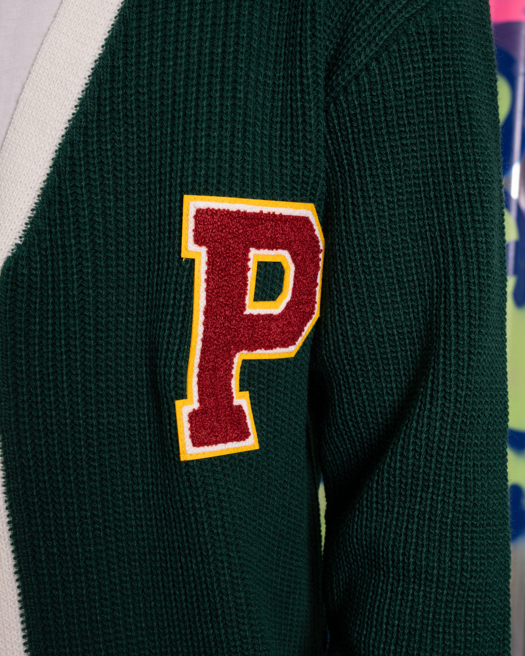 PULLOVER VERDE COLLEGE